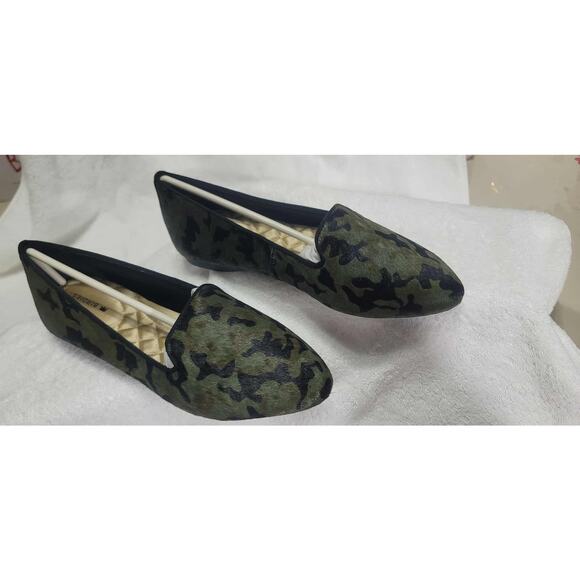 NWT Women's Birdies The Blackbird Loafer Flat in Camo Calf Hair size 6.5 Slipper - Picture 3 of 7